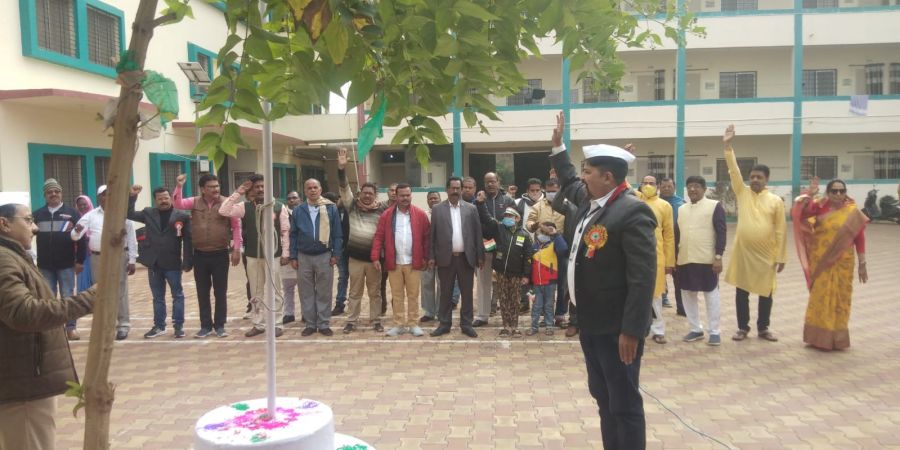 73वां गणतंत्र दिवस पर ट्रस्ट ने किया झंडोतोलन। 73वां गणतंत्र दिवस पर ट्रस्ट ने किया झंडोतोलन।